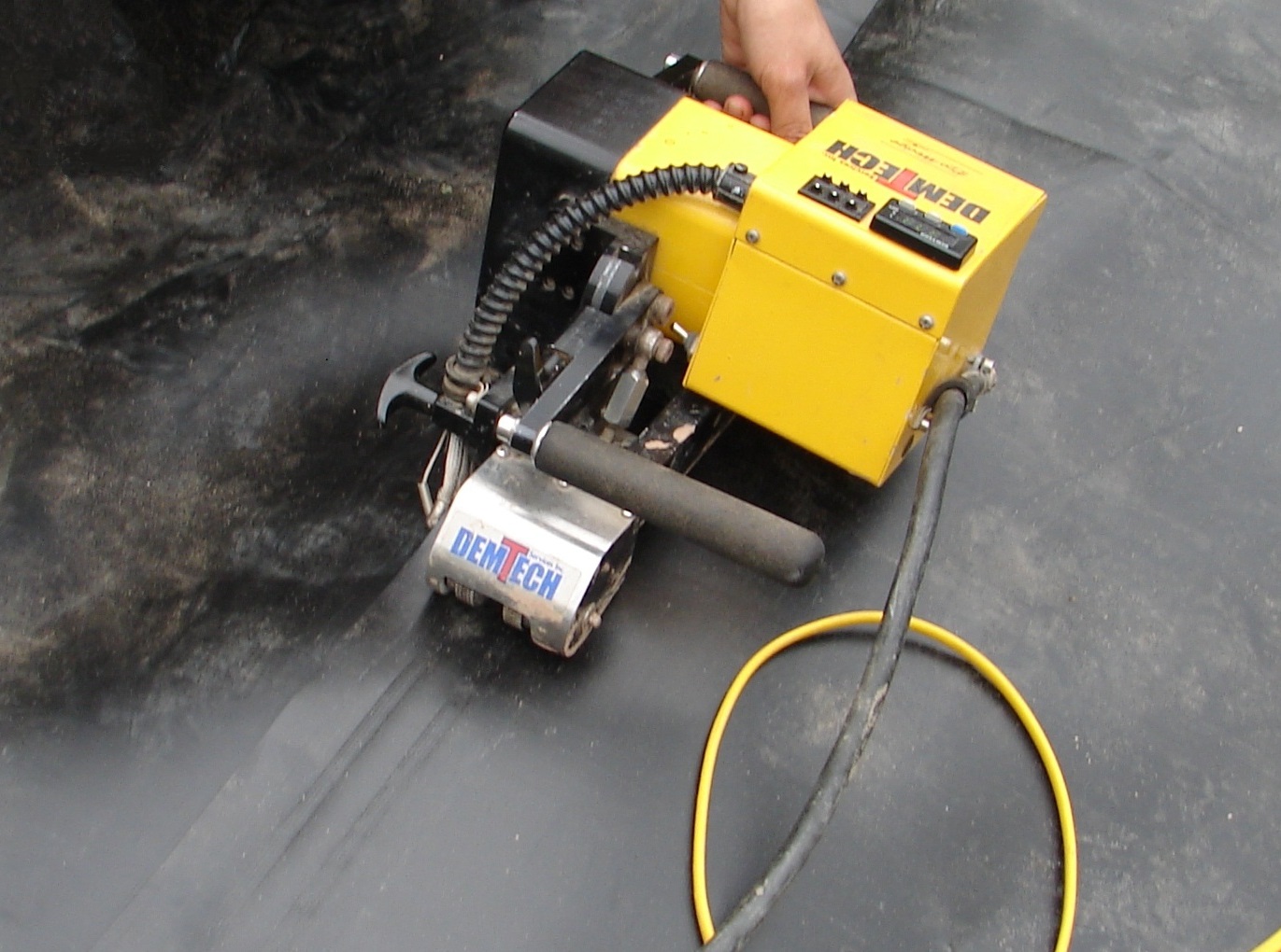 Máy hàn bạt nhưa tư động Demtech VM-20, Siêu thị Máy hàn bạt nhưa tư ...
